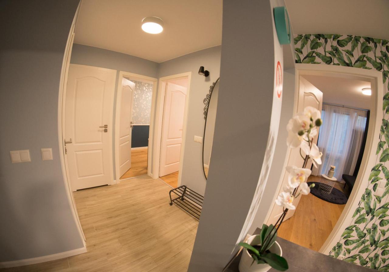 Apartament Hotel Grzybowska 9 Varsóvia Exterior foto